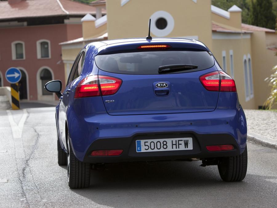  Kia Rio 5-Door 2011 года  (фото 4 из 30)